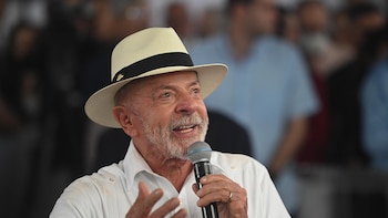 Lula se somete a radioterapia tras retirarle hace un mes un carcinoma en la cabeza