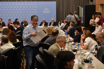 Comisión DNU en el Congreso