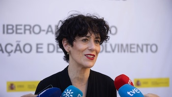 Elma Saiz reitera que en el PSOE "son los primeros interesados en que se conozca la verdad" sobre el 'caso Leire Díez'