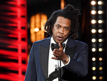 Jay-Z amplió su fortuna con