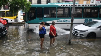 Las alertas continúan par la
