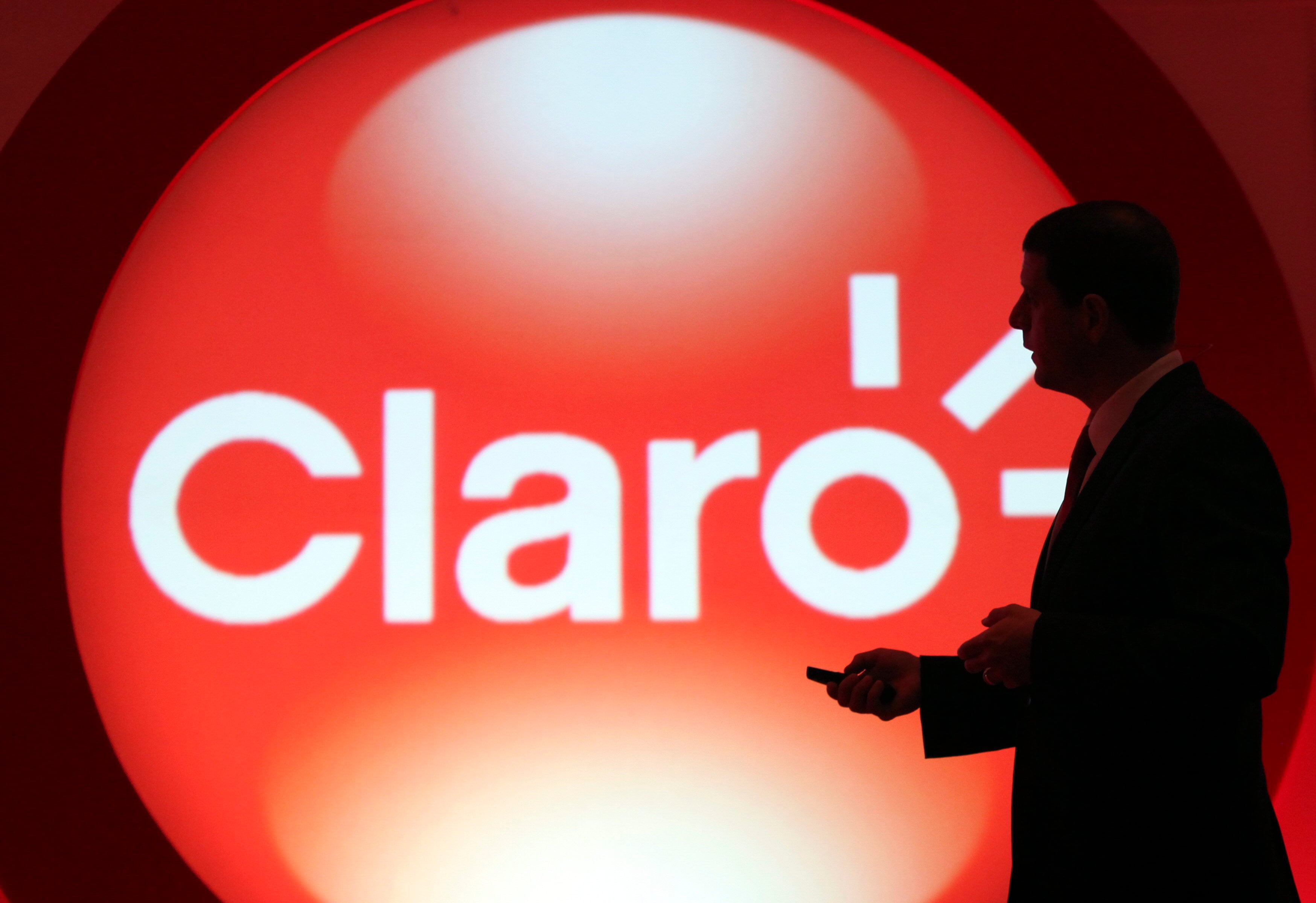 Claro invirtió 180 millones de dólares para expandir su red 5G a 100 ciudades y municipios de Colombia. (EFE)