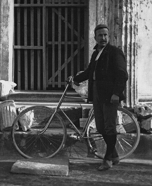 La desaparición de Lenz generó una campaña mediática y una investigación internacional liderada por el ciclista William Sachtleben (Wikimedia)