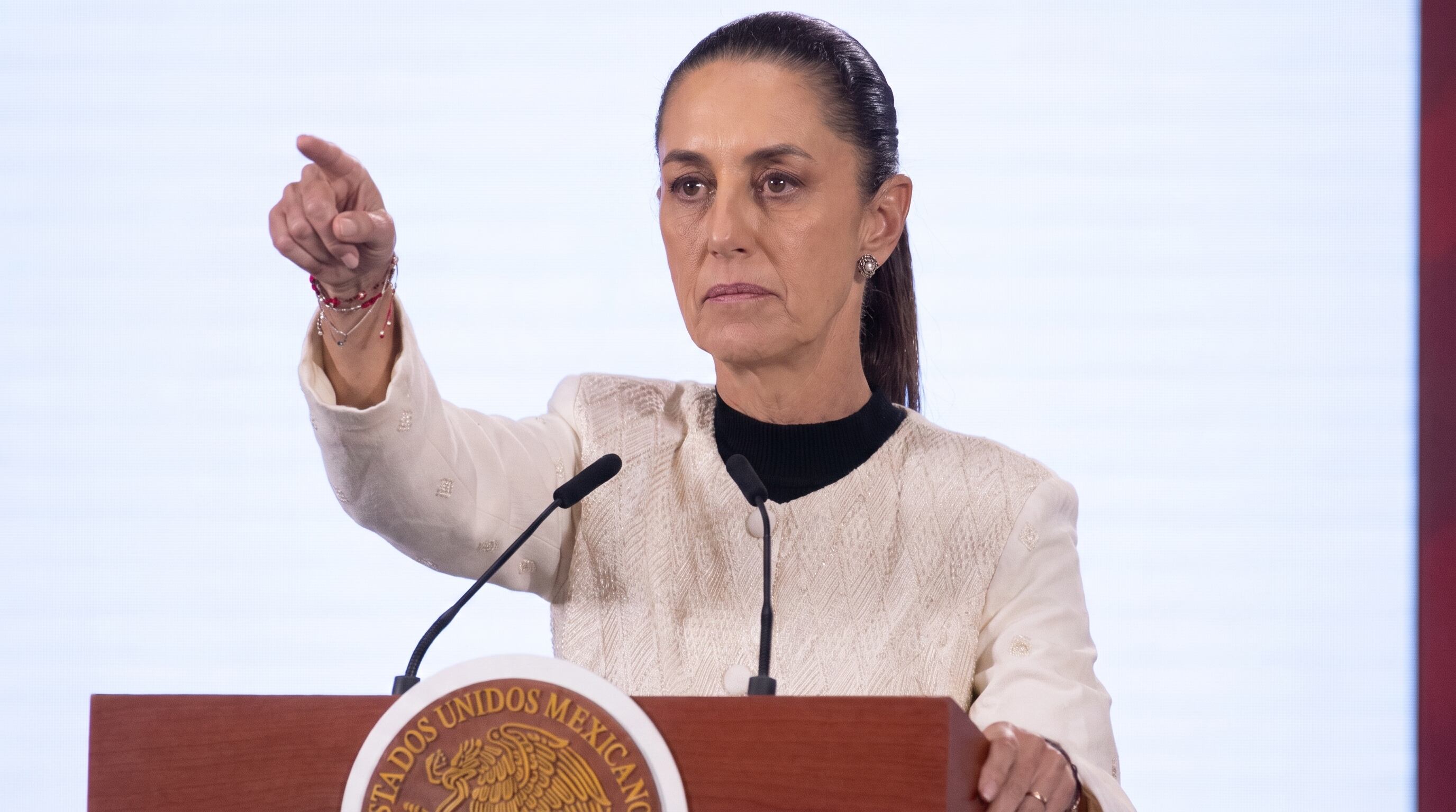 Sheinbaum defiende los lineamientos sobre derechos de audiencias sin sanciones a comunicadores