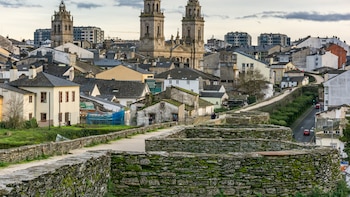 Cierra un restaurante mítico de Lugo tras casi 40 años sirviendo cocina tradicional gallega: “Hay problemas con el personal y eso ha precipitado la decisión”