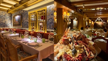 Cuauhtémoc Blanco fue visto en el restaurante Botafumeiro, en Barcelona. | Botafumeiro