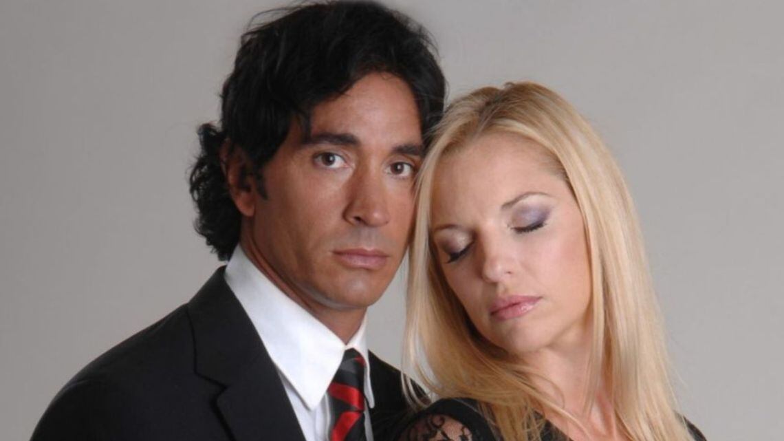 Sebastián Estevanez y Carina Zampini en el afiche promocional de Dulce Amor