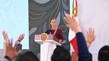 Sheinbaum revela nuevo caso de huachicol fiscal: trenes de EEUU a México con hidrocarburos
