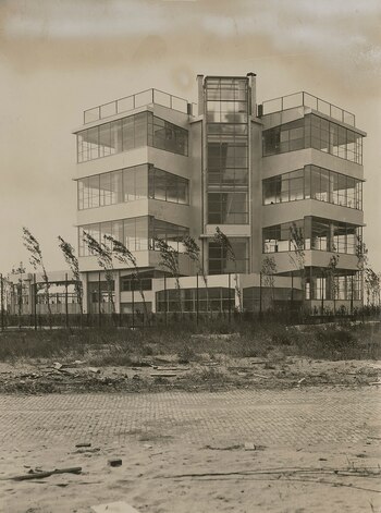 Openluchtschool, luna escuela en Ámsterdam