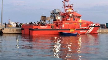 Mueren 17 personas migrantes tratando de llegar a Baleares tras 15 días a la deriva