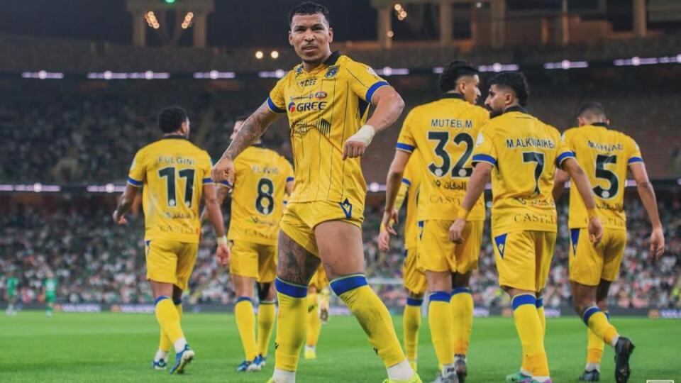 Roger Martínez convirtió el 1-1 de Al-Tawooun por la liga árabe y aseguró la clasificación de su club a la AFC Champions League, luego de sus quejas por la ausencia en la lista de preconvocados de Néstor Lorenzo a la selección Colombia - crédito @rogermartinez94/Instagram