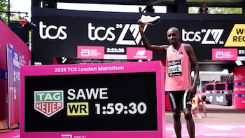 El keniano Sabastian Sawe rompe la barrera de las dos horas en el maratón de Londres