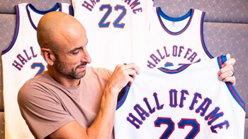 Ginóbili sigue haciendo historia después