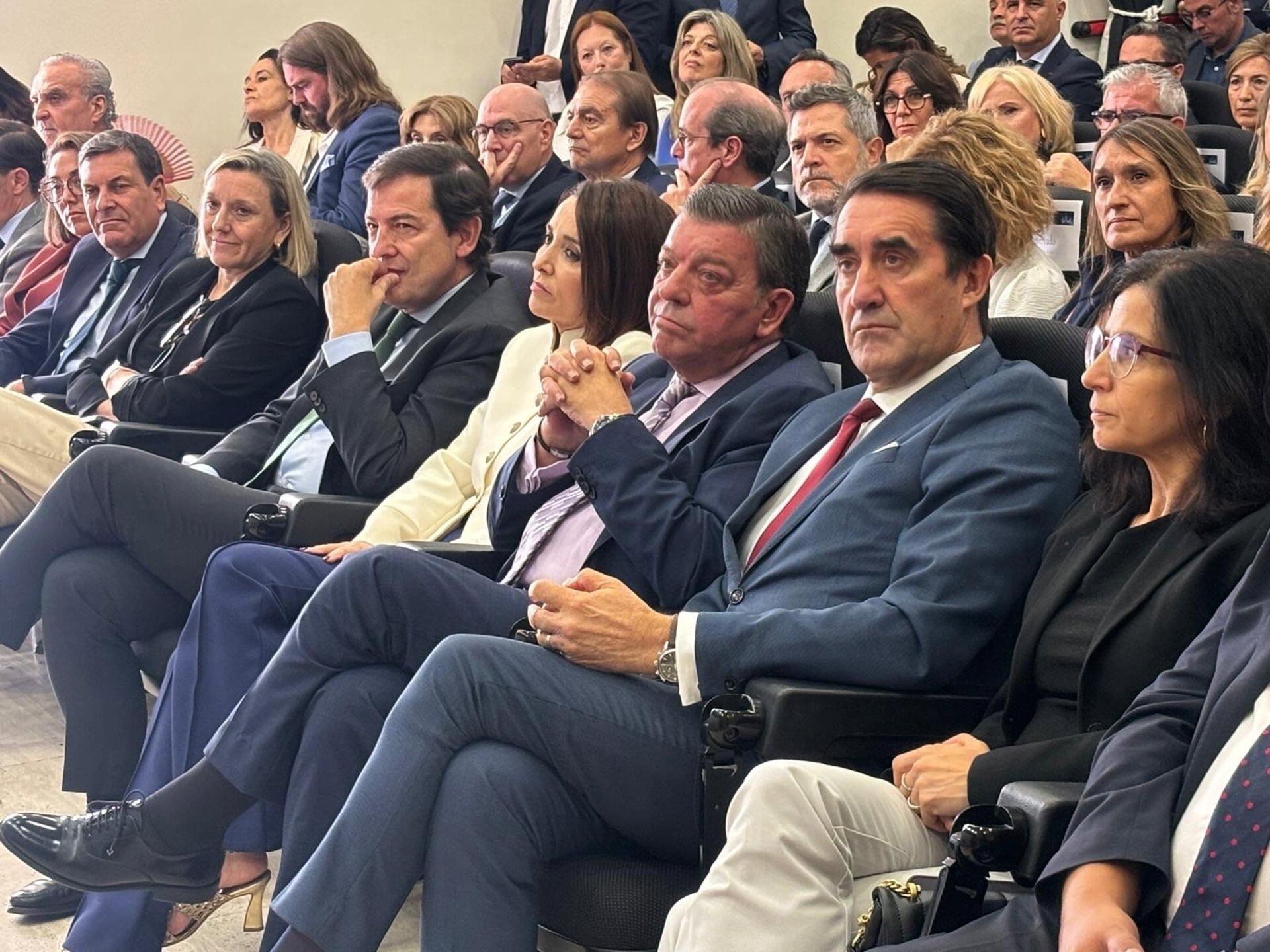 Mañueco culpa a Sánchez del problema de la vivienda y augura que trasladará la responsabilidad a otras administraciones