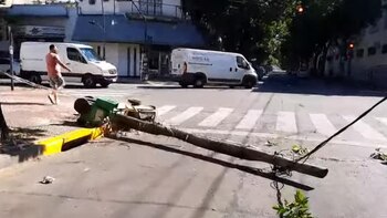 Video: un camión arrastró el