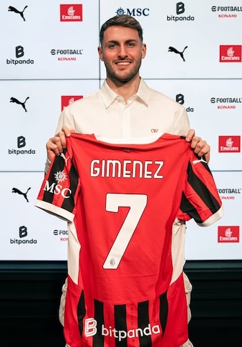 Bebote presume con orgullo el