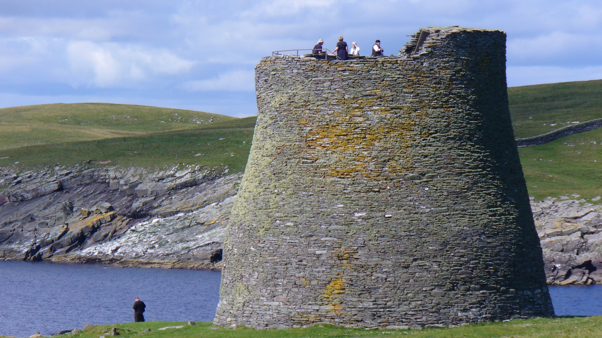 Los brochs de Escocia: torres de piedra que revelan un pasado más complejo de lo que parece