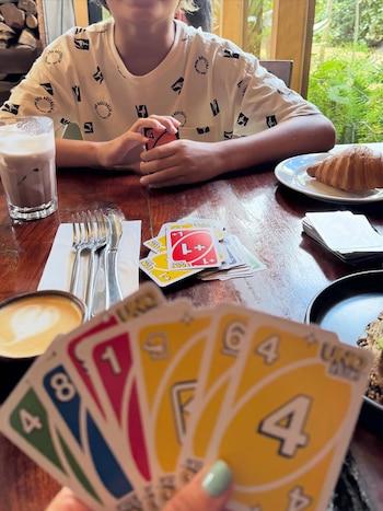 Juegos de cartas, meriendas y