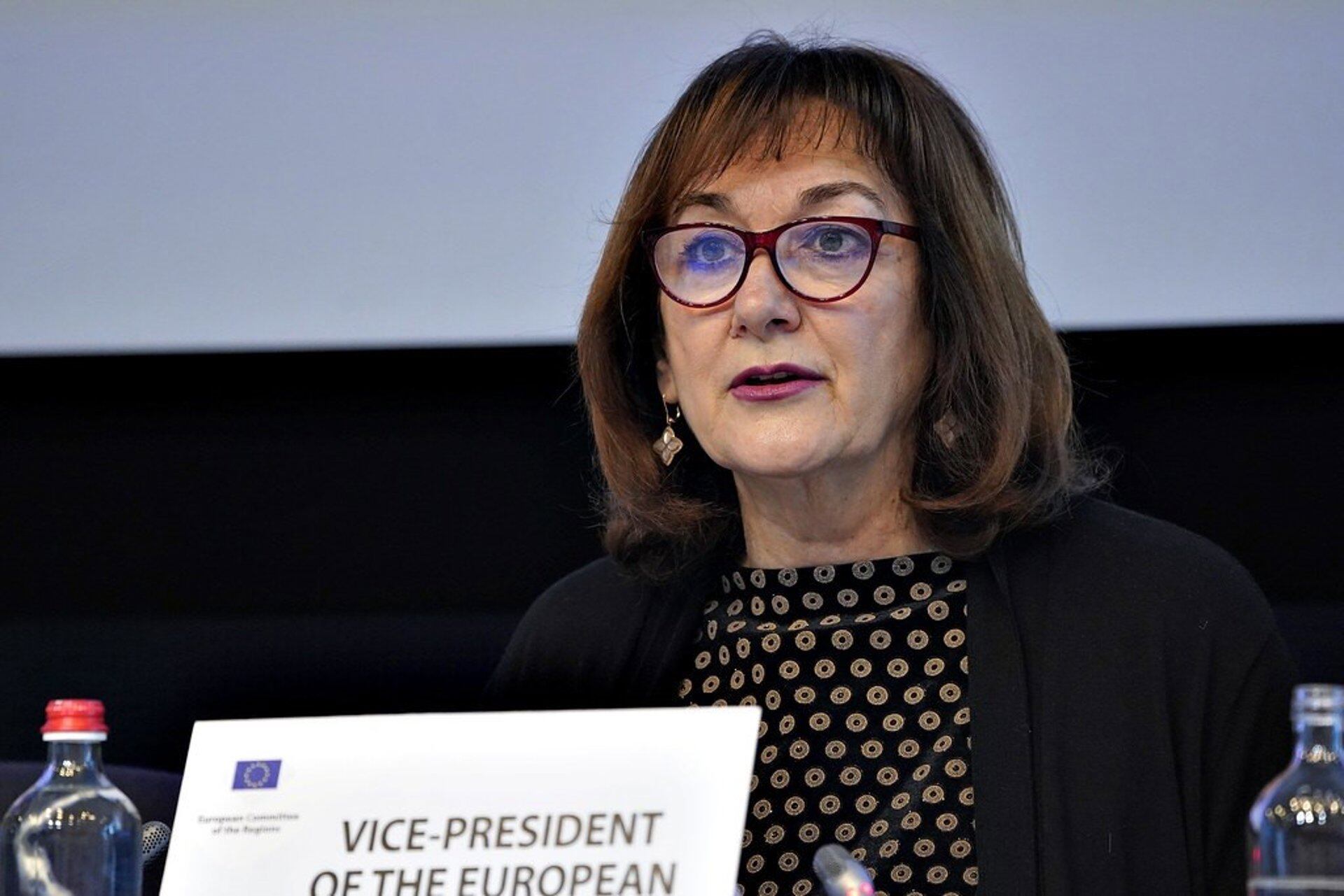 La vicepresidenta de la Comisión Europea para la Democracia y la Demografía, Dubravka Suica, durante el 149 plenario Comité Europeo de las Regiones (Europa Press/Archivo)