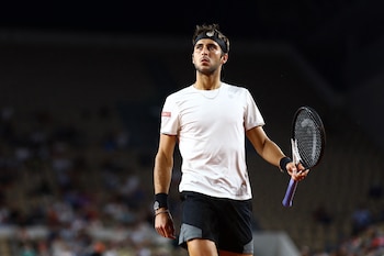 Tomás Etcheverry, uno de los tenistas argentinos que comenzará su participación en la gira asiática en la recta final del año (Foto: REUTERS/Lisi Niesner)