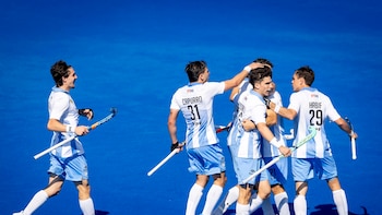 Los Leones superaron 5-3 a India y quedaron a un paso de las semifinales del Mundial de hockey