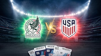 Estadio de fútbol iluminado de noche, escudos de las selecciones de México y Estados Unidos con un "VS" dorado al centro, y boletos con códigos QR en el suelo.
