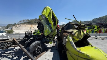 Bomberos Municipales sufren accidente mientras atendian emeregencia