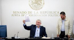 Adán Augusto López aclara que pagó casi 23 mdp en impuestos y sostiene que sabe quién está en su contra