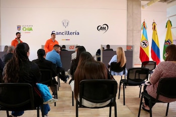 La nueva oficina de pasaportes en Chía ofrecerá hasta 900 citas diarias y contará con 15 módulos de atención para los habitantes del municipio y la región - crédito Alcaldía de Chía