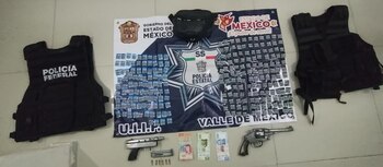 Entre el material asegurada hay