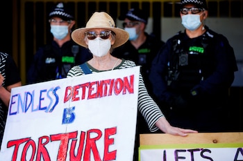 El tenista serbio recibió manifestaciones