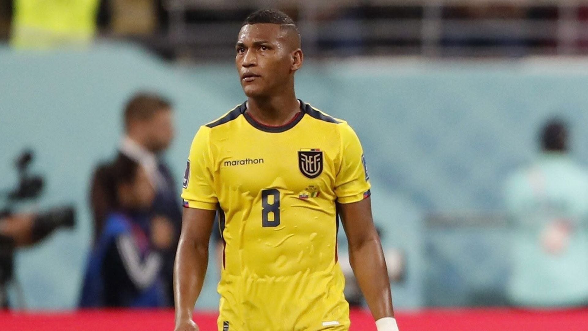 ¿Universitario comienza a moverse en el mercado internacional? Carlos Gruezo, mundialista con Ecuador, suena para reforzar a elenco ‘crema’ en Liga 1