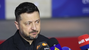 Zelensky condenó el ataque ruso contra un bloque de viviendas en Kiev que dejó al menos 24 muertos