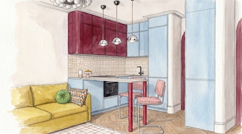 Ilustración en acuarela de una cocina-sala de estar con gabinetes rojos y azules, encimera, dos taburetes, sofá amarillo, y suelo de parquet.