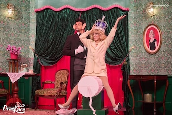 Joan Chevalier como la reina Camila en 'Drag Race España' (Atresmedia)