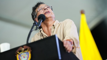 Petro desata tormenta al proponer “dos grandes capítulos” a la Constitución: así insistió en su idea de una constituyente