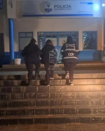 La mujer permanece detenida e incomunicada (Gentileza: La Opinión Austral)