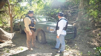 Aseguran vehículos clonados del Ejército