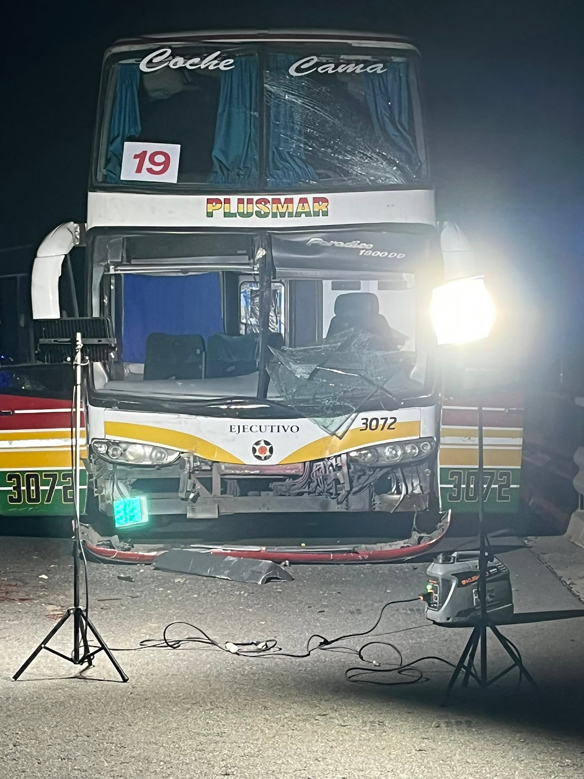 El choque ocurrió esta madrugada