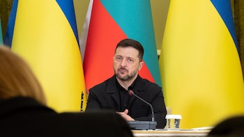 Zelenski ofrece apoyo a EEUU y países del Golfo para reabrir el paso de Ormuz