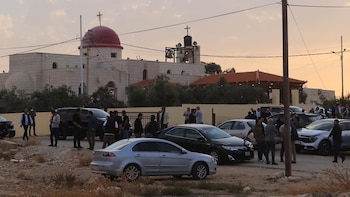 Ya son nueve los muertos en el atentado contra una iglesia en el centro de Jordania