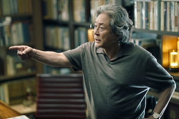 La escritura ocupa el centro del conflicto en El chico de la última fila y funciona como una herramienta de poder entre profesor y alumno. (Crédito: Yu Ara /Netflix © 2026)