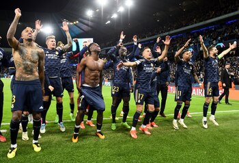 Los jugadores del Madrid celebran
