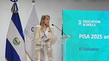 La entidad multilateral señaló que el programa de modernización recibió cerca de USD 400 millones desde 2022 y combina formación para maestros, herramientas digitales y fortalecimiento de la gestión escolar junto con el Gobierno salvadoreño (Foto Infobae Centroamérica/ Jessica García)