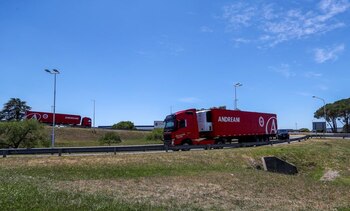 Camiones del servicio logístico Andreani