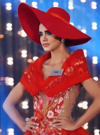 Natal de Loreto, Lucía Arellano