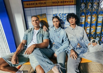 La innovación en la confección de denim incluye la fusión térmica con láser para eliminar costuras y el rediseño anatómico de los bolsillos