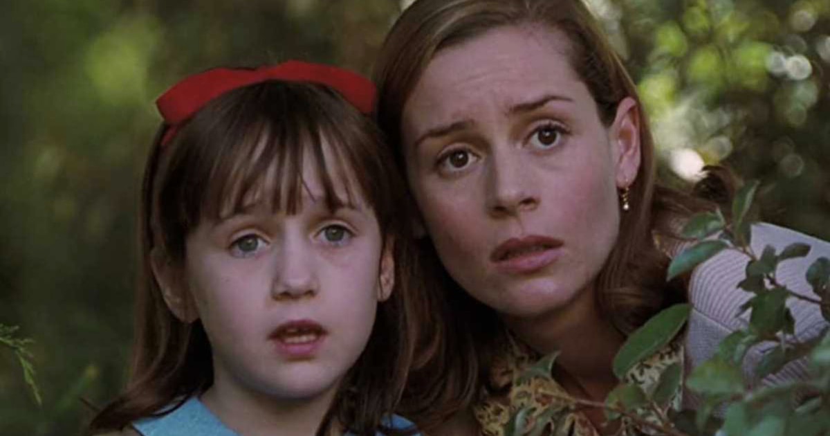 ¡Increíble Transformación! Así luce Embeth Davidtz, la icónica Maestra Miel de 'Matilda', a Casi 30 Años de su Estreno