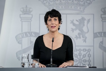 14/07/2026 La ministra de Inclusión, Seguridad Social y Migraciones y portavoz del Gobierno, Elma Saiz, durante la rueda de prensa tras el Consejo de Ministros, a 14 de julio de 2026, en Madrid (España). El Consejo de Ministros ha aprobado hoy en segunda vuelta el proyecto de Ley Orgánica de Medidas Integrales contra la Violencia Vicaria, que será un agravante en el Código Penal y no un delito autónomo.
POLITICA
A. Pérez Meca - Europa Press