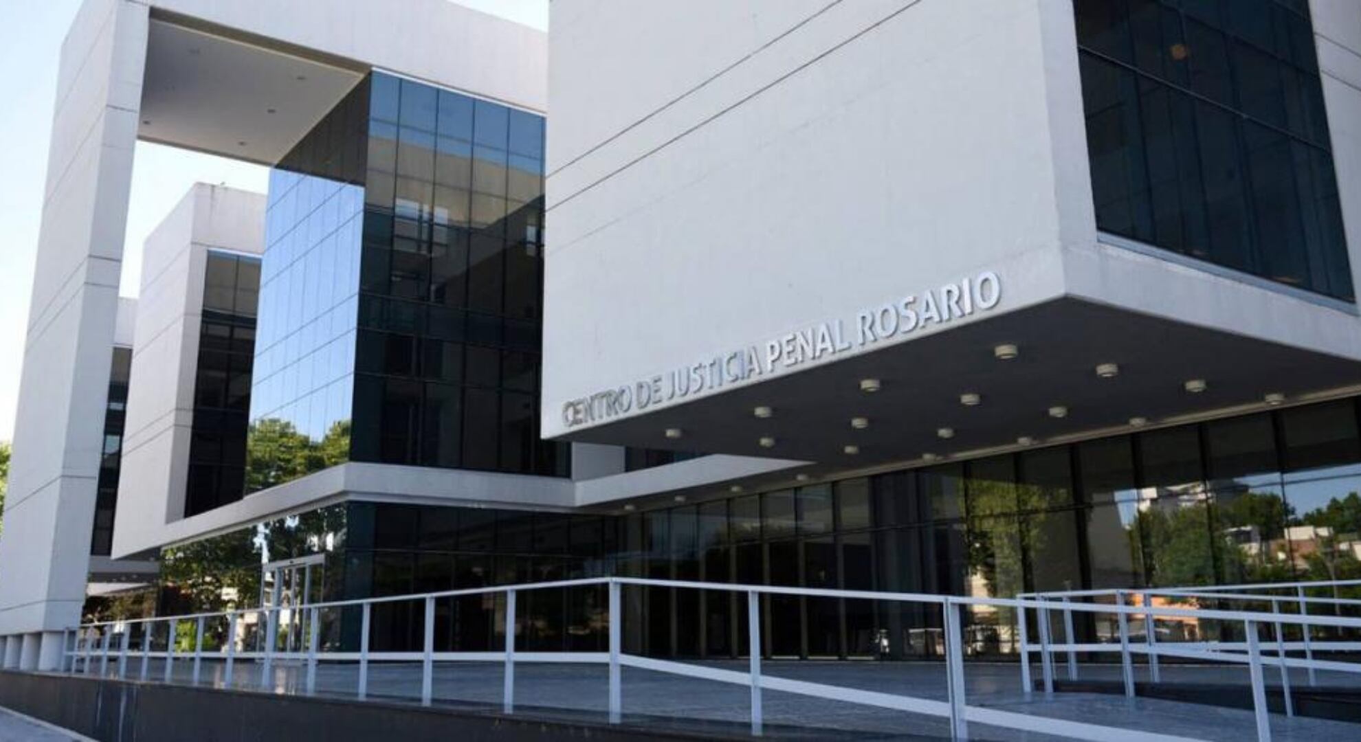 Los dos detenidos permanecerán tras las rejas por el plazo de uno y dos meses